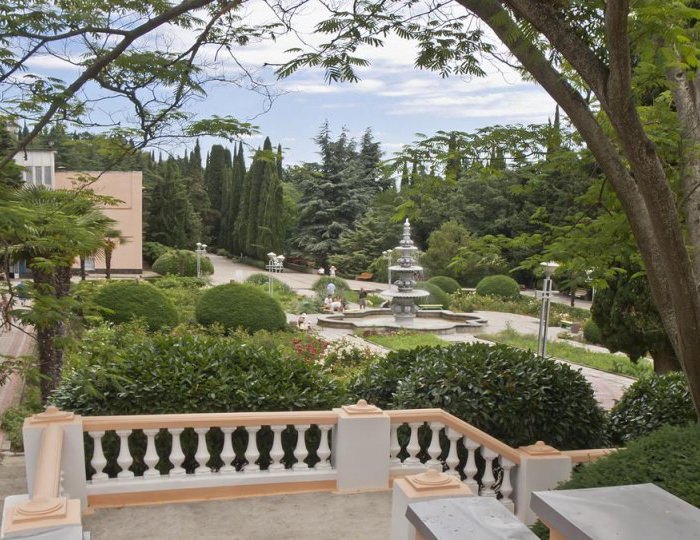 Внешний вид и территория - Алушта