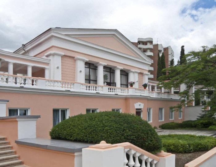 Внешний вид и территория - Алушта