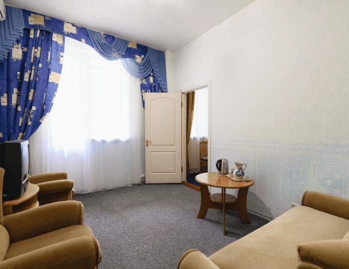 Улучшенный 2-комнатный (корп.5) - Алушта